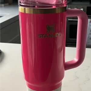 Stanley Quencher H2.0 Flow state Tumbler 30oz, Limited Edition Pink Parade